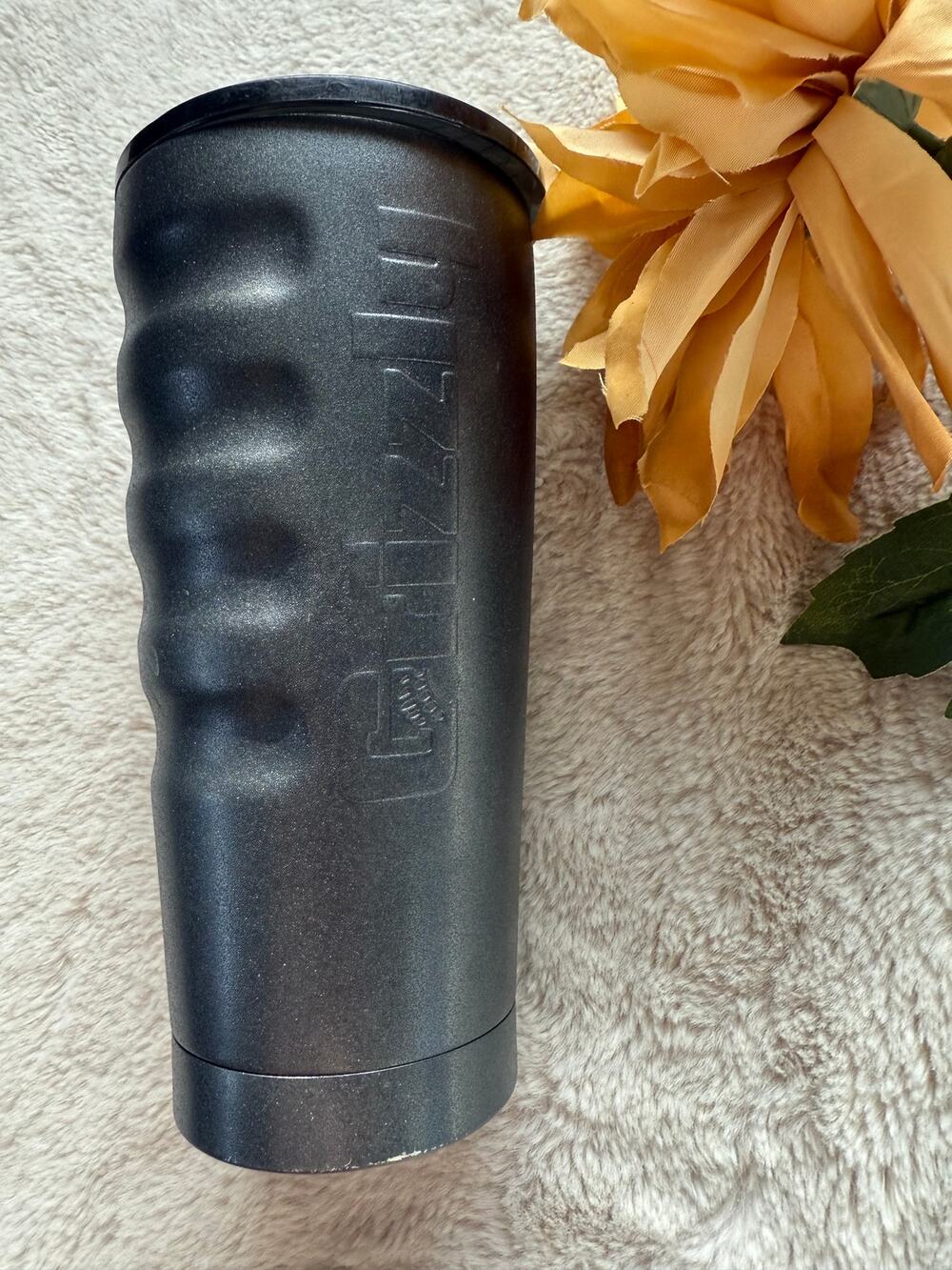 Grizzly Grip 20 with Mag Lid